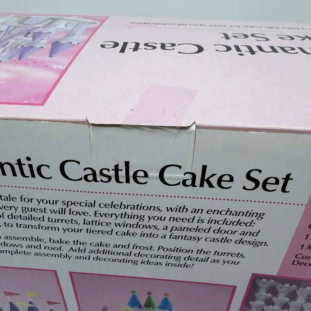 Wilton Romantic‎ Castle Cake Set 32 Piece Decorating Kit 301-910 New In Box